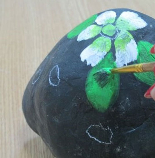آموزش تصویری نقاشی روی سنگ