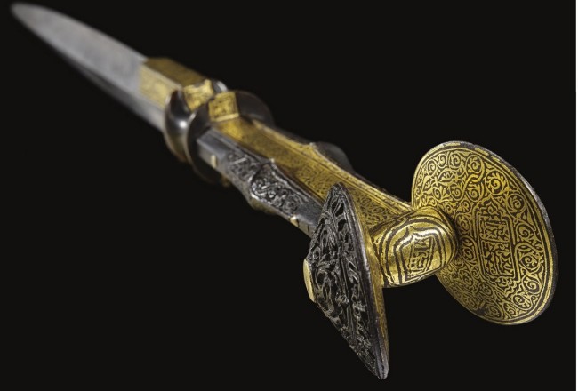 شمشیرهای تاریخی با قیمت های نجومی به فروش رسیدند