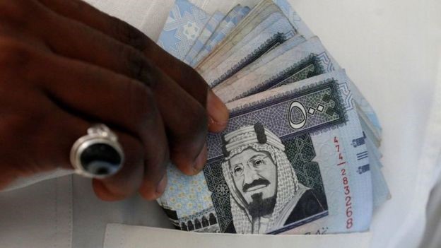 پادشاه عربستان حقوق کارمندان دولت را افزایش داد