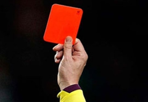 کارت قرمزهای عجیب و غریب در دنیای فوتبال
