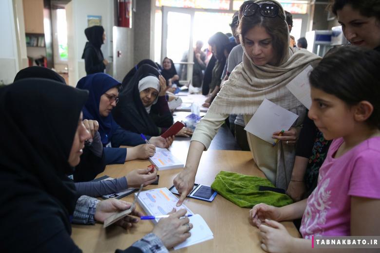 روایت تصویری رویترز از حضور زنان و مردان در انتخابات ایران