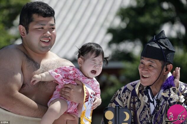 مسابقه عجیب «گریاندن کودکان» در ژاپن+ تصاویر