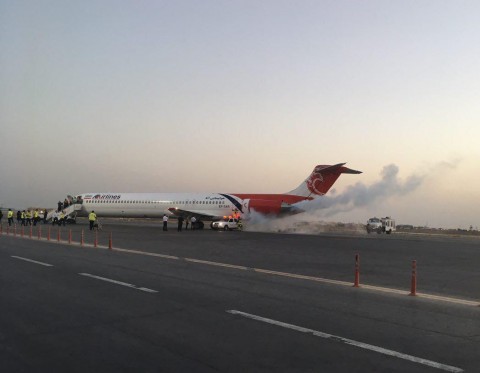 آتش گرفتن هواپیما هنگام بلند شدن از فرودگاه اهواز