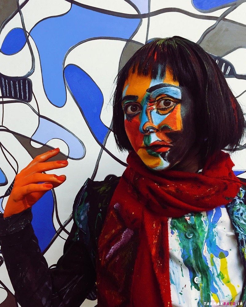 چهره این زن ونکووری به عنوان بوم نقاشی‌های انتزاعی
