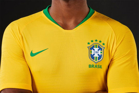 رونمایی از پیراهن اول تیم برزیل در جام جهانی+ عکس
