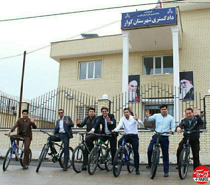 قاضی‌های دوچرخه سوار در ایران +عکس