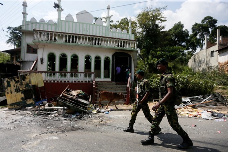 حمله بودائیان به مسجدی دیگر در سریلانکا +عکس