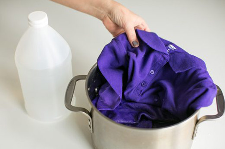 10 روش برای شستن لباس ها با سرکه