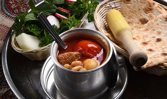 آموزش آماده سازی ادویه غذا‌های ایرانی