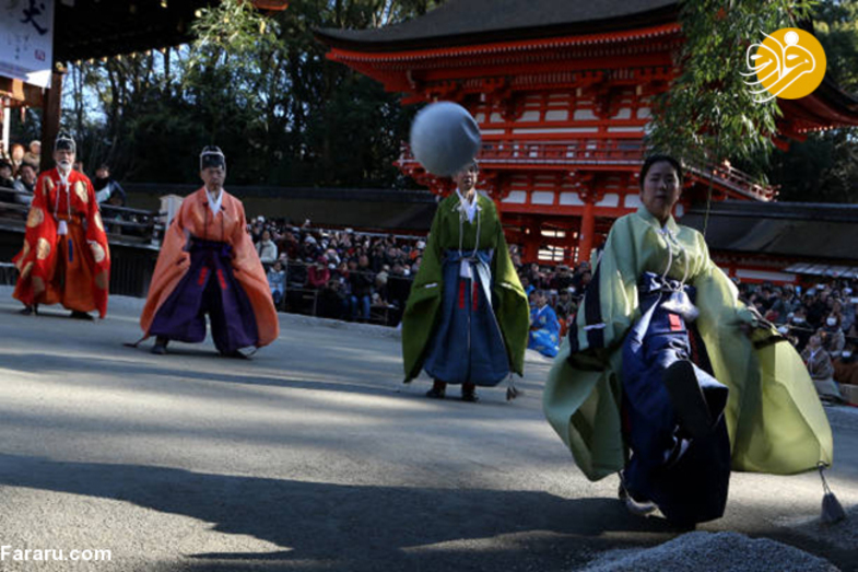 بازی محبوب ژاپنی‌ها در پرستشگاه کیوتو +تصاویر