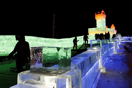 تصاویر فوق العاده دیدنی از فستیوال برف و یخ هاربین ۲۰۱۹