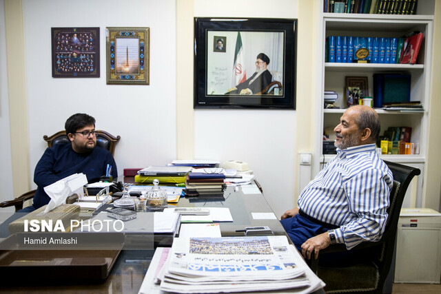 دفتر کار محسن رفیق دوست +عکس