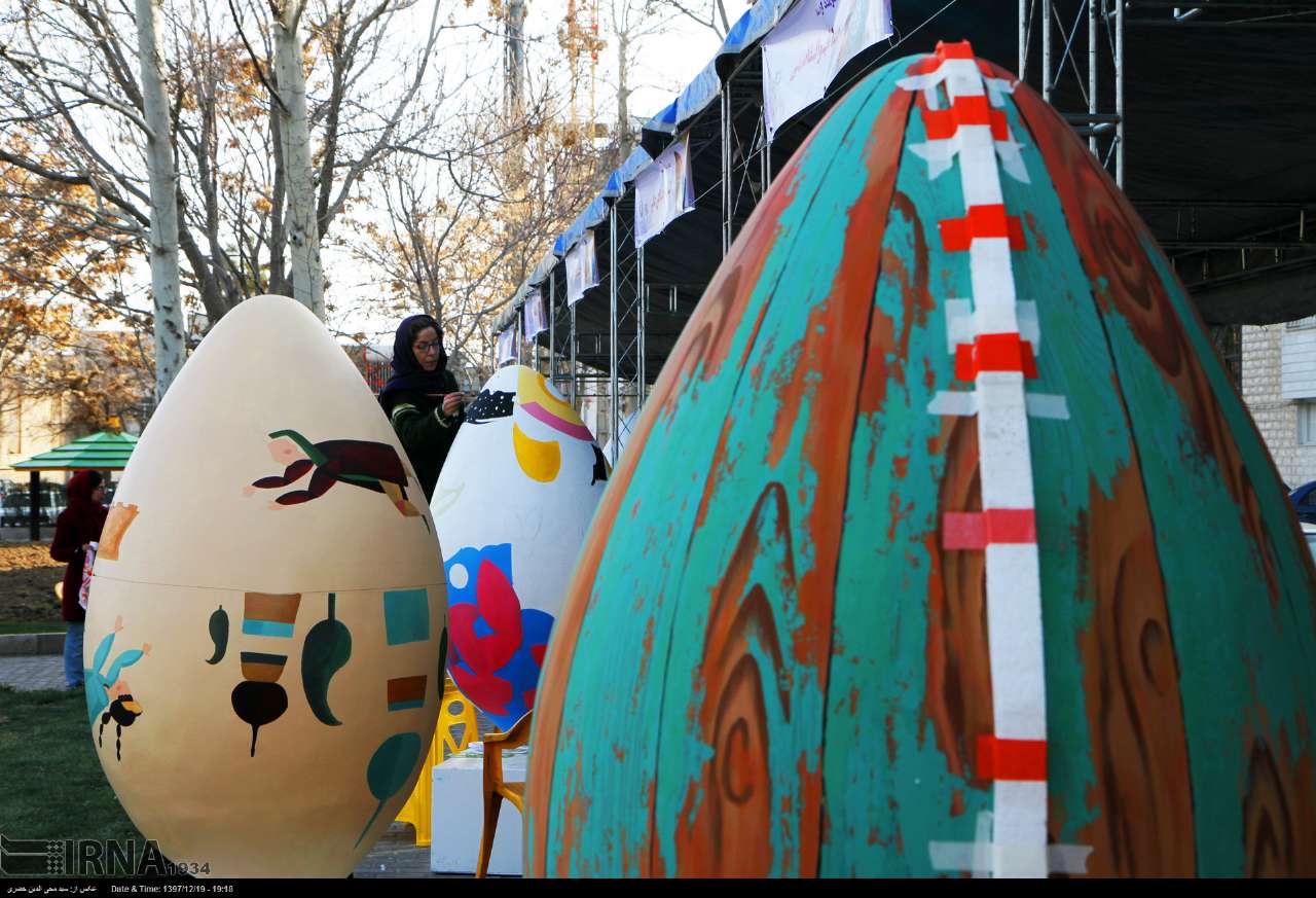 جشنواره تخم‌مرغ‌های رنگی در آستانه نوروز در قزوین
