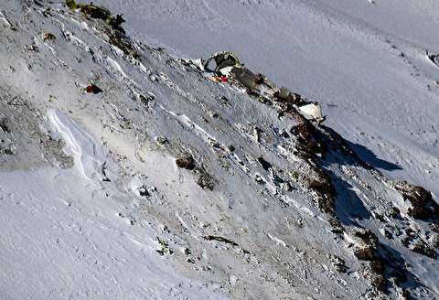 جدیدترین فیلم واضح از محل برخورد پرواز آسمان به قله دنا