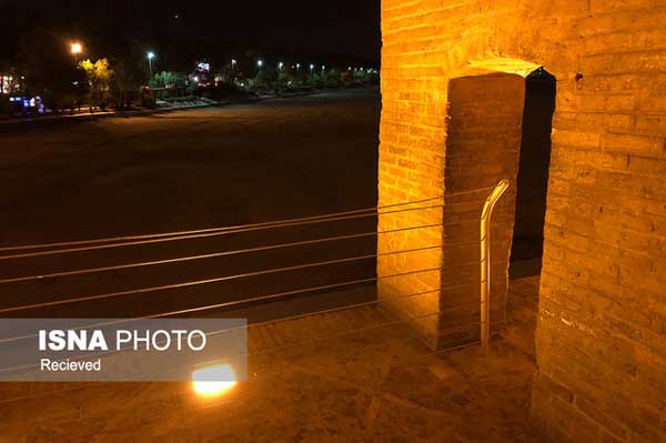 حصارکشی «سی‌وسه پل» با شمایلی جدید +عکس