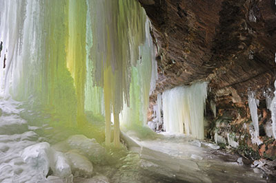 تصاویری از غار نينگوو، غار يخي منحصر بفرد