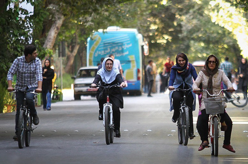 نگاه قانون و جامعه به دوچرخه سواری دختران و زنان؟!