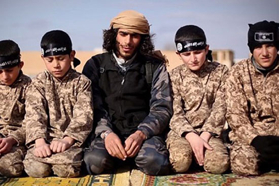 مسئول «آموزش کودکان» در داعش اعدام می‌شود +عکس