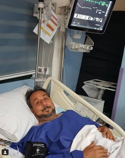 عمو قناد در بیمارستان بستری شد +عکس