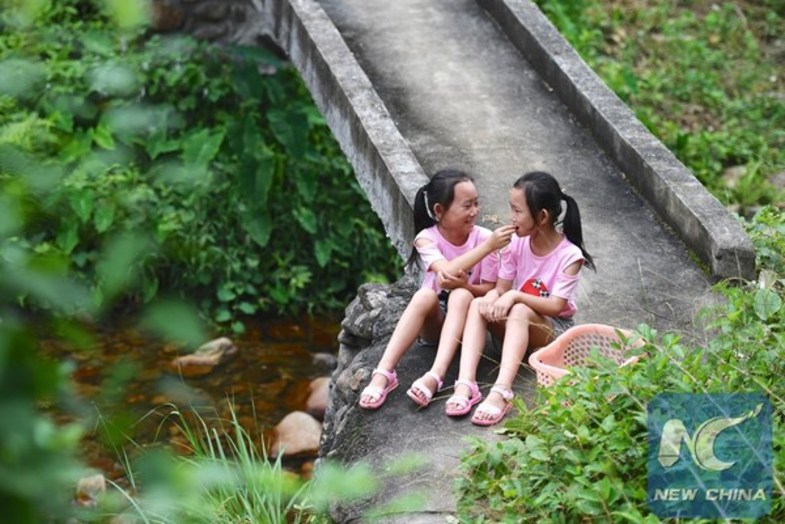 روستای «دوقلوها» در چین +تصاویر