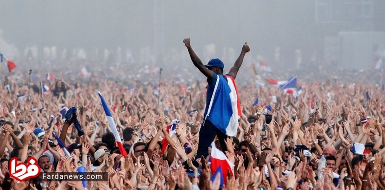 شادی هواداران فرانسه پس از قهرمانی +عکس