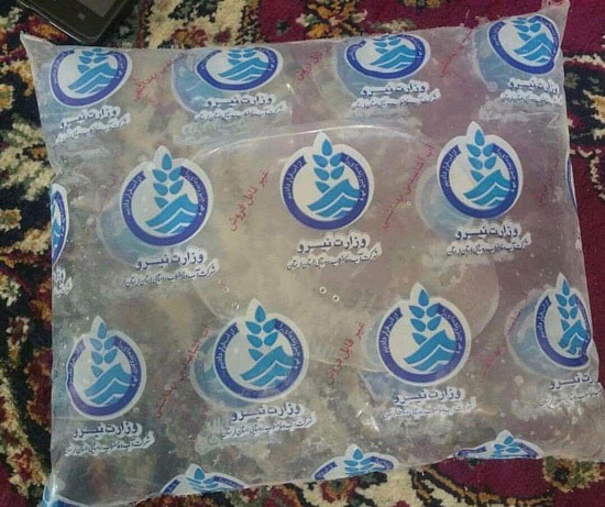 توزیع آب بسته بندی شده در خوزستان +عکس