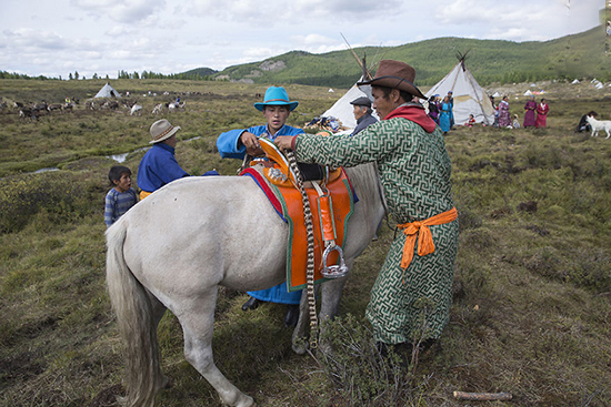تصاویری از مراسم عروسی قبیله مغولی