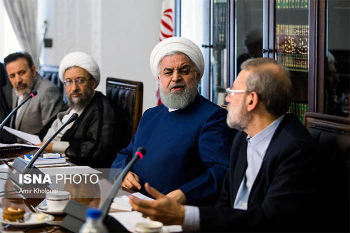 عکسی از روحانی در جلسه شورای عالی اقتصادی