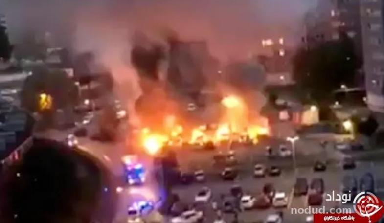 تصاویری هولناک از آتش زدن ۸۰ خودرو توسط افراد ناشناس