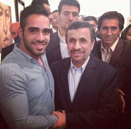 ژن خوب جنجالی در کنار احمدی نژاد +عکس