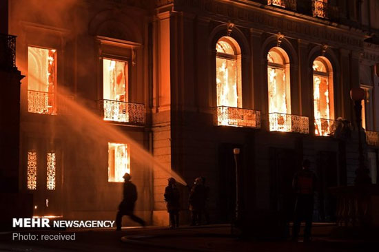 آتش سوزی در موزه ملی برزیل‎+عکس