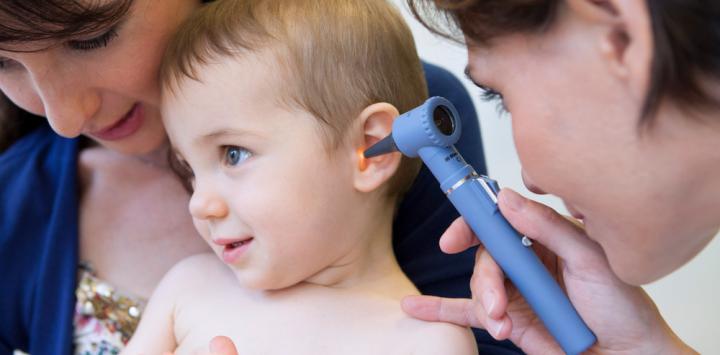 چند راهکار موثر خانگی برای درمان گوش درد کودکان