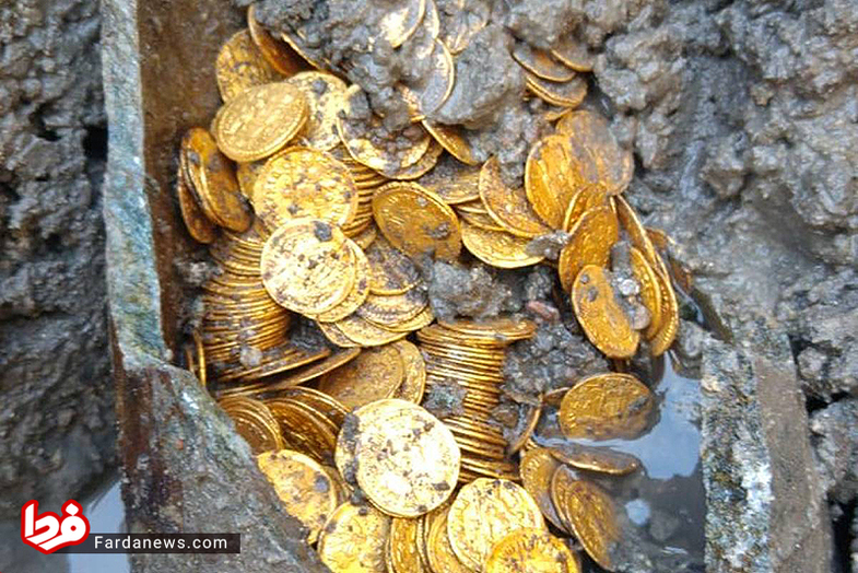 کشف کوزه سکه‎های طلا با ارزشی غیرقابل تخمین ++عکس