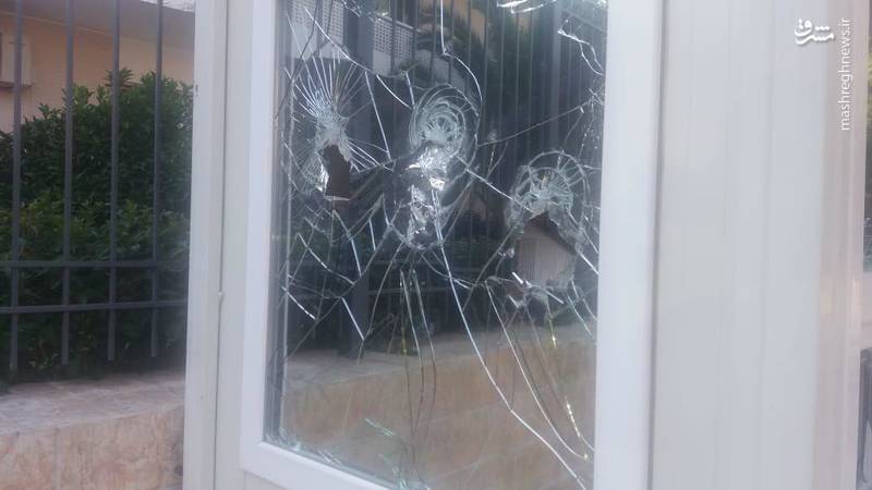 حمله به ساختمان سفارت ایران در یونان +عکس