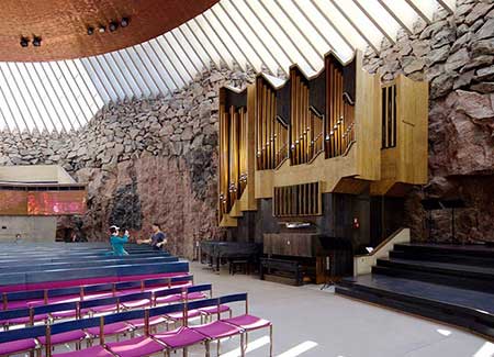 کلیسای تمپلیاکیو فنلاند، کلیسایی که همه را میخکوب می کند