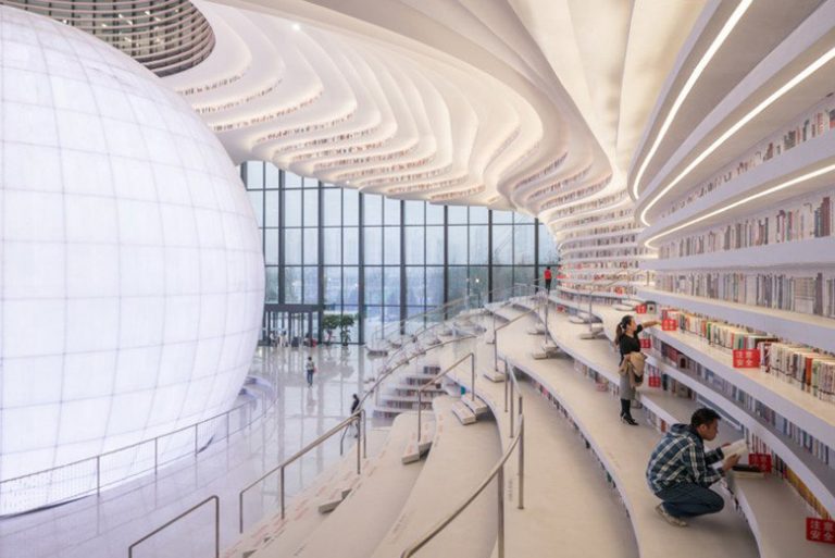 معماری کتابخانه‌‌ای عجیب با گنجایش بیش از ۱.۲ میلیون کتاب