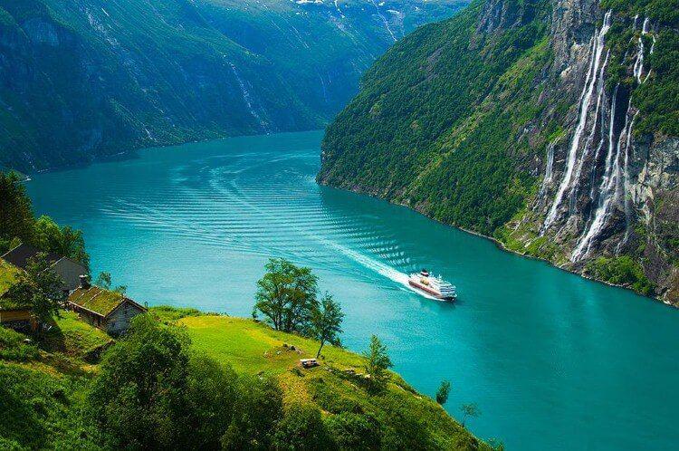 تصاویری از زیباترین آبدره جهان در نروژ