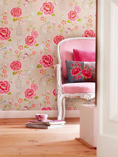 طرح های کاغذ دیواری گل دار، برای فضاهای خانه