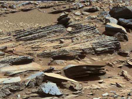 سطح مریخ دقیقا چه شکلی است؟