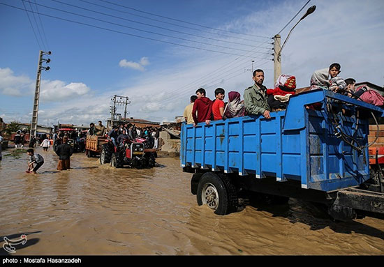 امداد رسانی به مناطق سیل زده استان گلستان+عکس