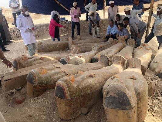 ده کشف باستان‌شناسی سال؛ از مخفیگاه کاهنان مصر تا دیوار کهن ایران