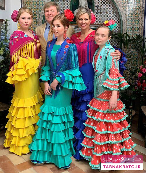 دختران پادشاه هلند در لباس‌های رنگی اسپانیایی