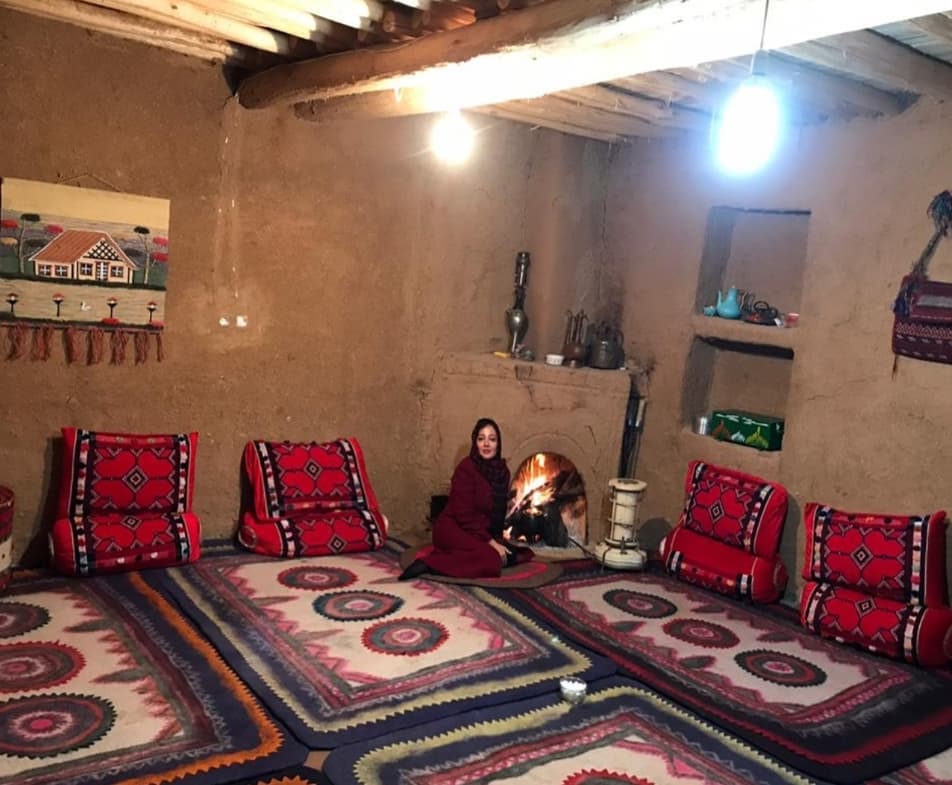 رزیتا غفاری در خانه سنتی یاسوج +عکس