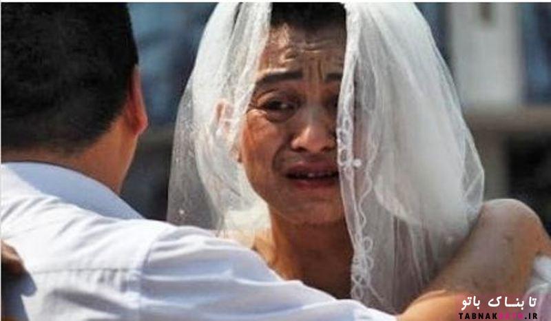 داستان تأثيرگذار مرد چینی که هر روز لباس عروس می‌پوشید