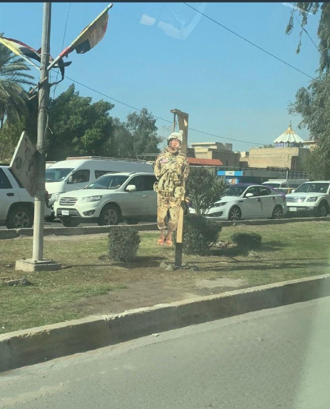 نصب آدمک اعدام‌ شده نظامی آمریکایی در بغداد + عکس
