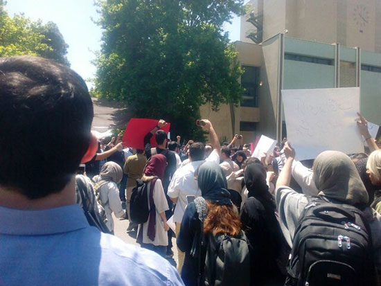 تجمع دانشجویان در دانشگاه تهران+عکس
