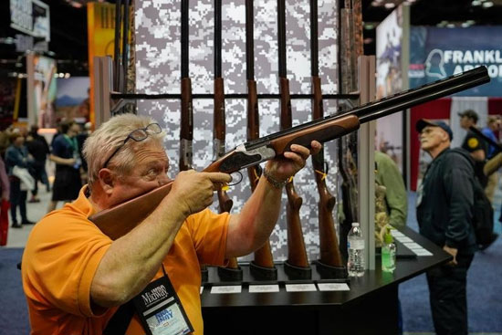 نمایشگاه بزرگ اسلحه در آمریکا +عکس