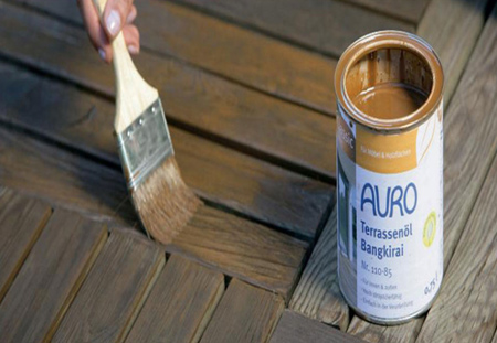 فنون رنگ زدن چوب در خانه