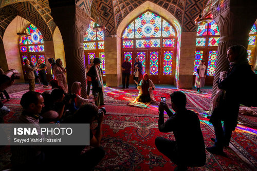 مسجد رنگ‌ها - شیراز