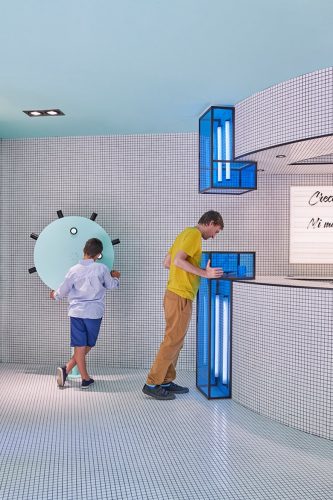تونل رنگ در طراحی داخلی فروشگاه و انتشارات کتاب
